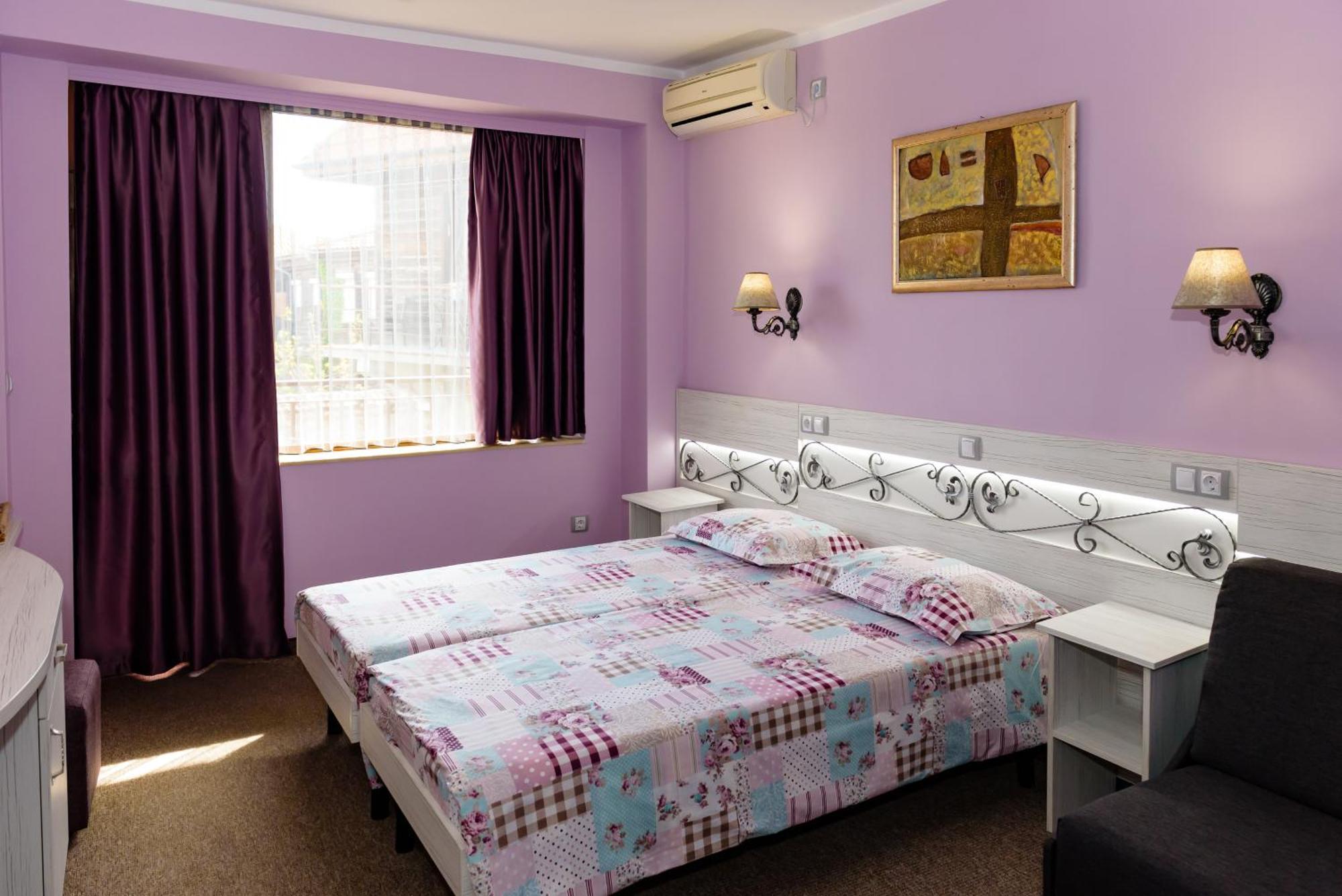 Kirios Hotel Nesebar Exterior photo