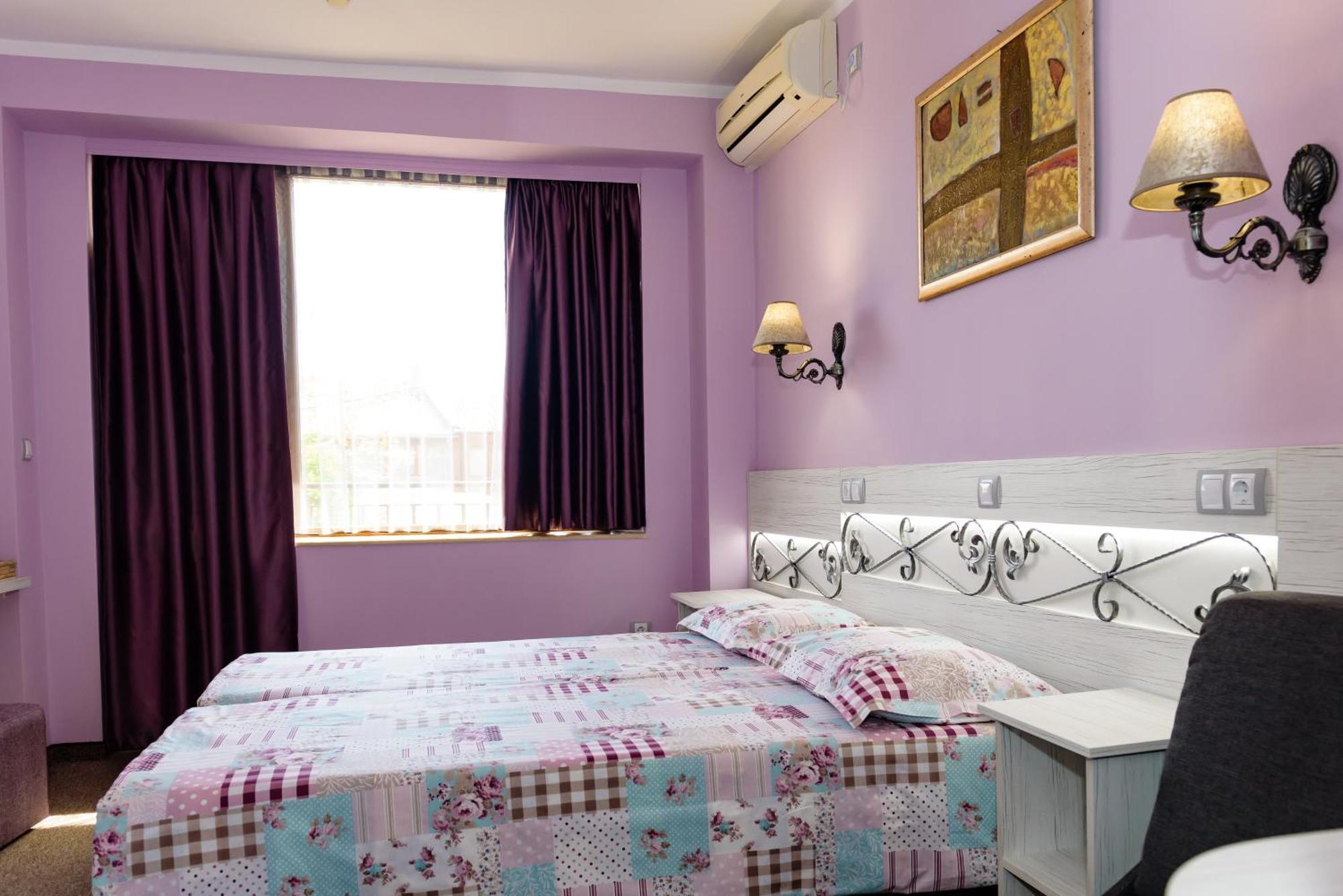 Kirios Hotel Nesebar Exterior photo