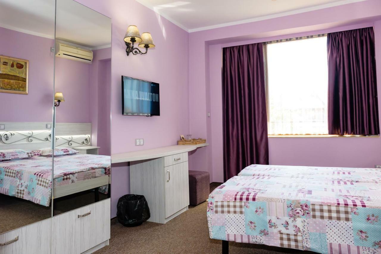 Kirios Hotel Nesebar Exterior photo